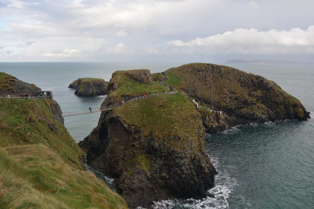 carrick-a-rede-539885_1280