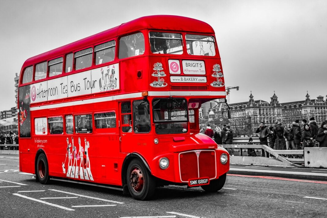 bus-3913228_1280