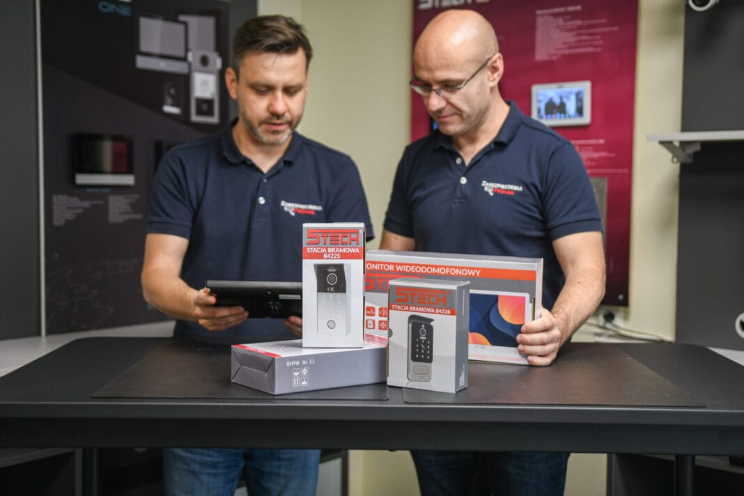 7b6ae33515cea449c45ea7c10e2d2b73